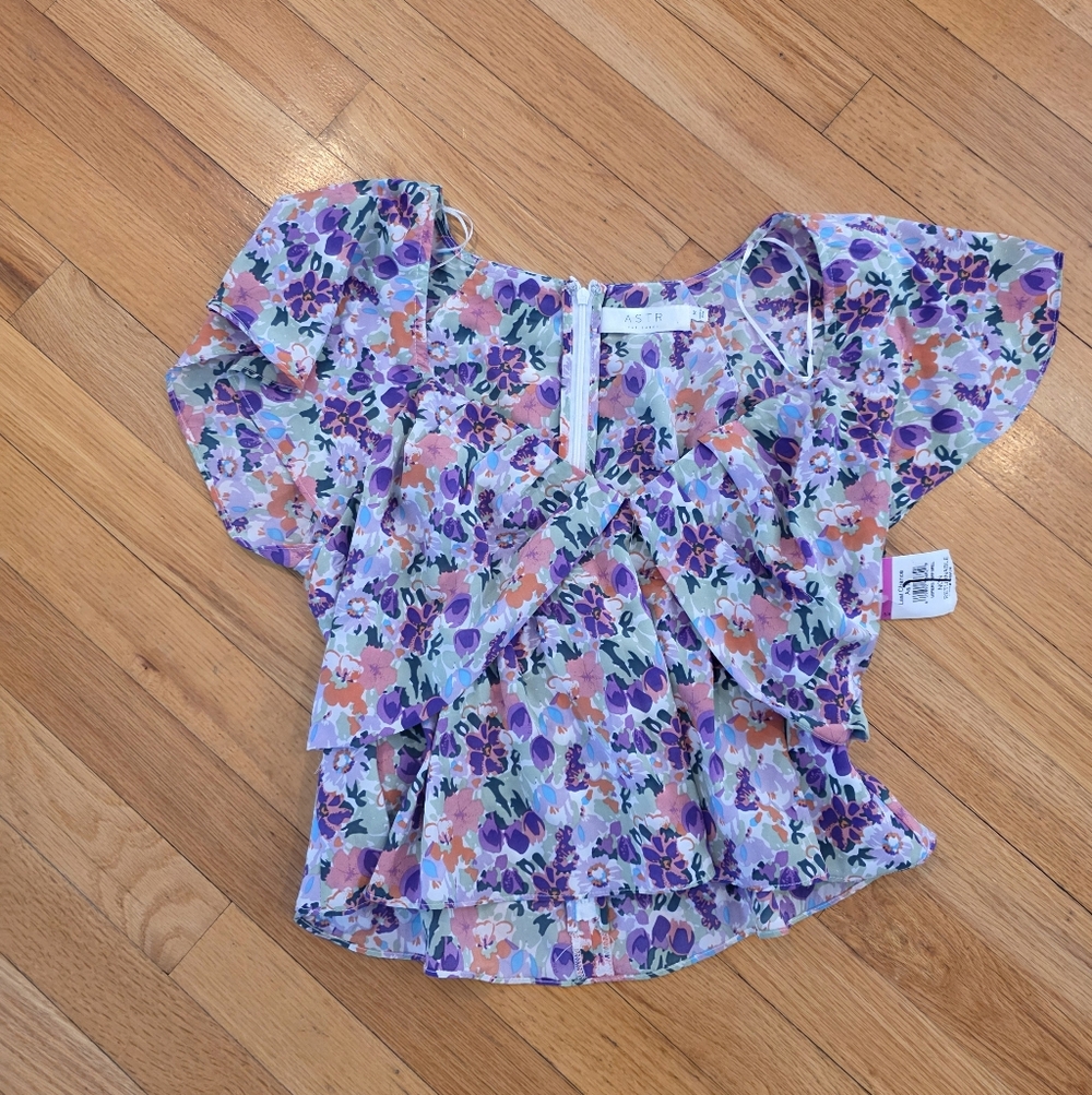 ASTR The Label Floral Top